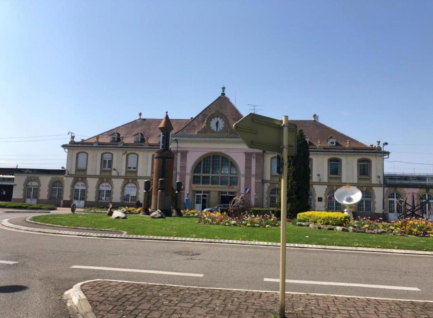Top Studio Full Optional Saint Louis Vicino Stazione Saint Louis 68300 France Ngoại thất bức ảnh